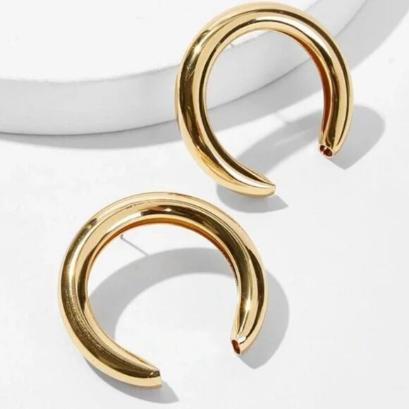 Vintage Jewelry - Vintage Gold Minimalist Chunky Horeshoe Hoop Earrings